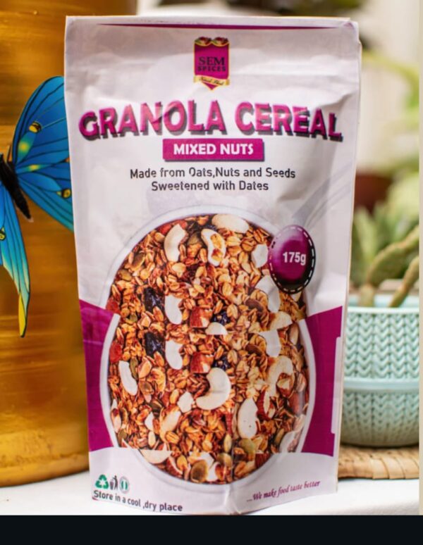 SEM SPICES Granola cereal